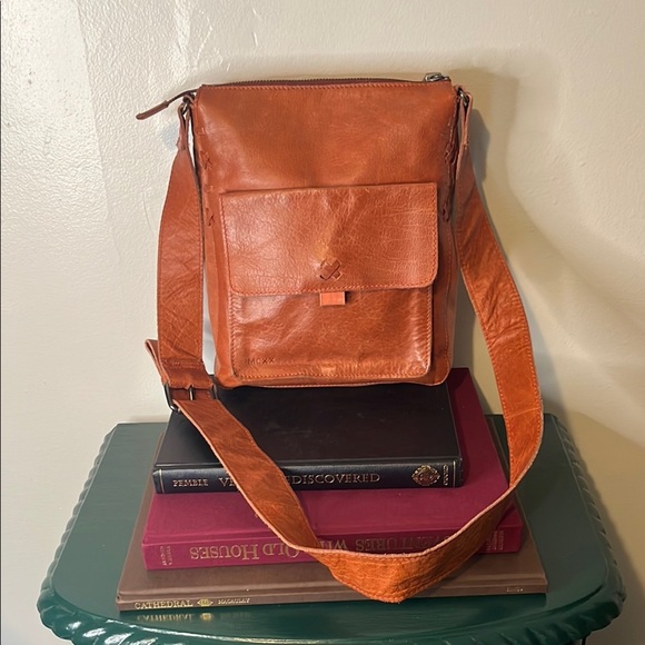 Hand Stitched Vintage Mexx Genuine Leather Burnt Orange Messenger Crossbody Bag - Picture 1 of 12